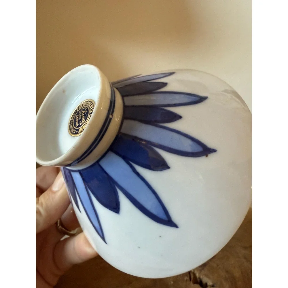 Vintage Fred Roberts Japanese Tea or Rice Bow Blue and White Flower Design